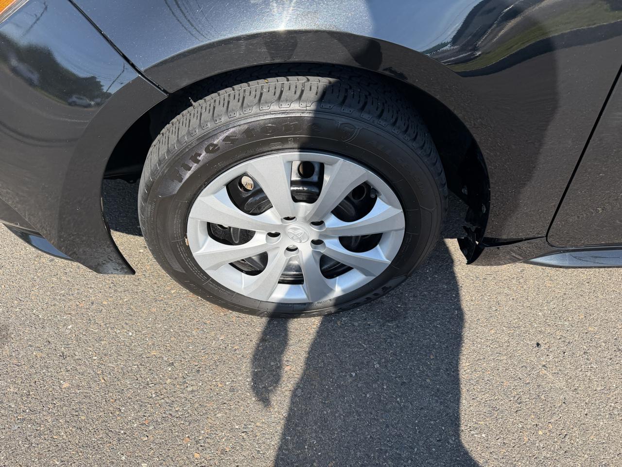 Toyota Corolla LE CVT (Natl) 2022