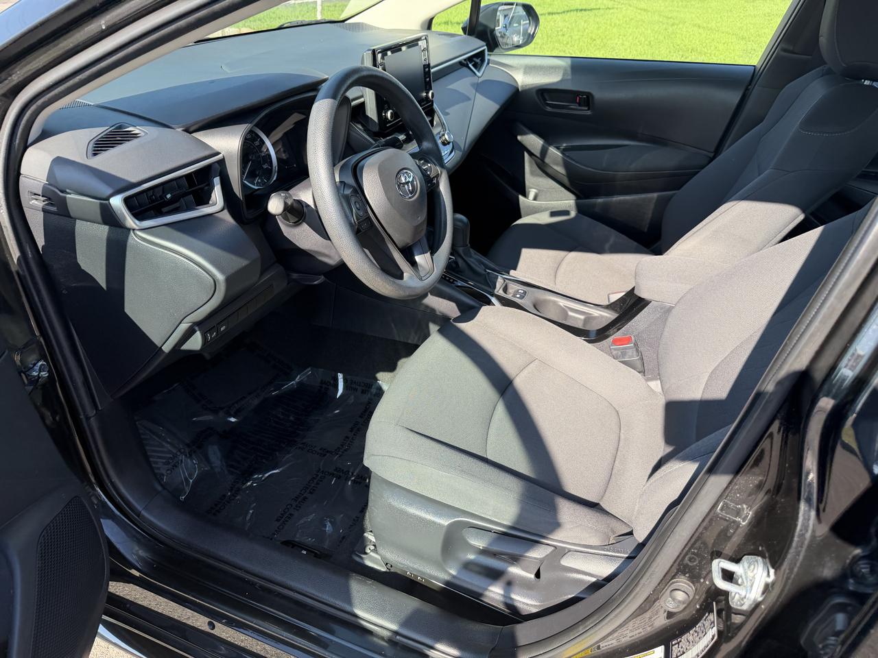 Toyota Corolla LE CVT (Natl) 2022