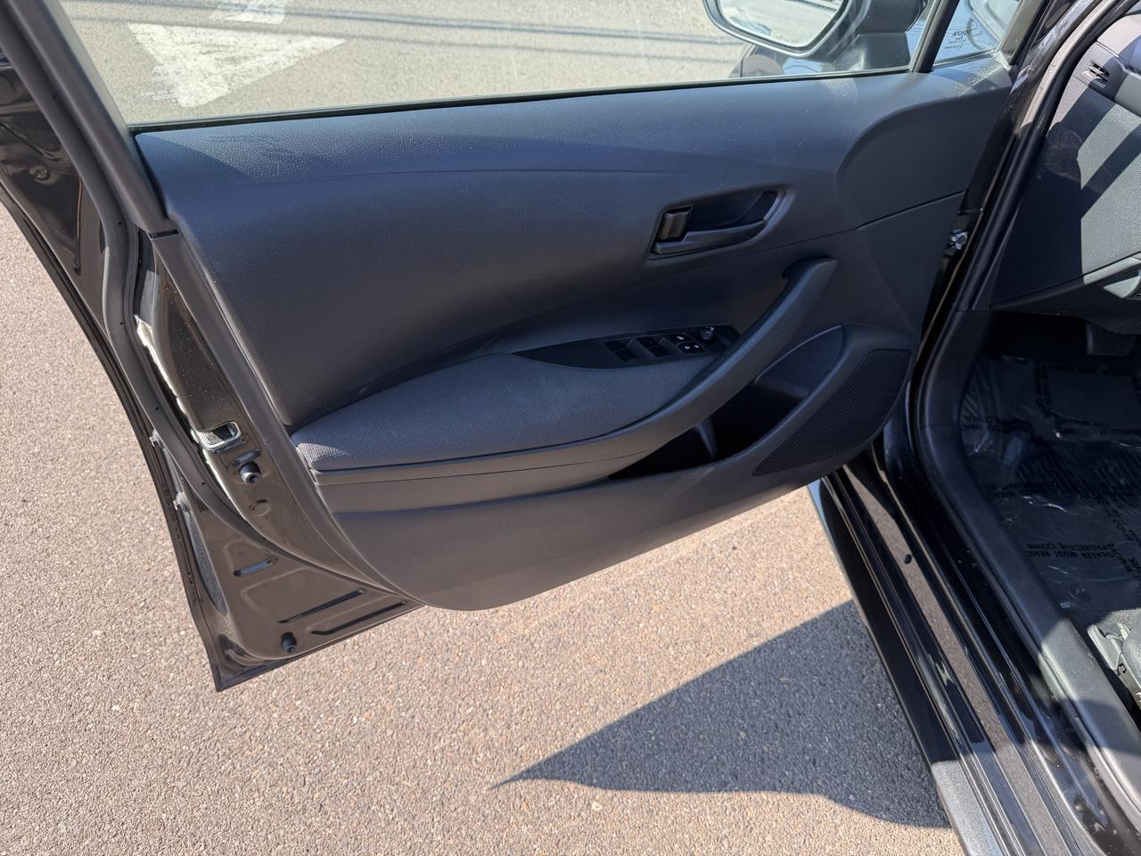 Toyota Corolla LE CVT (Natl) 2022