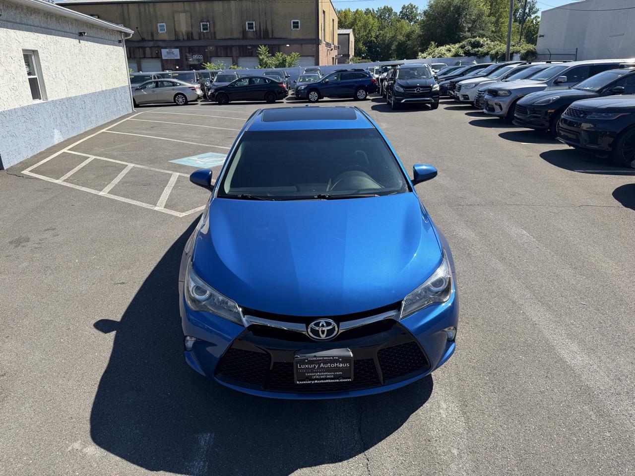 Toyota Camry 4dr Sdn I4 Auto SE w/Special Edition Pkg (Natl) 2016