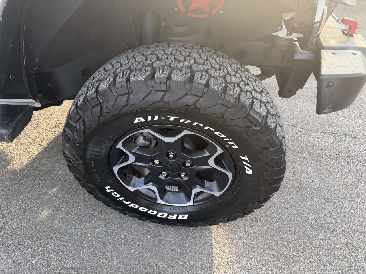 Jeep Wrangler 4WD 2dr Sport 2013