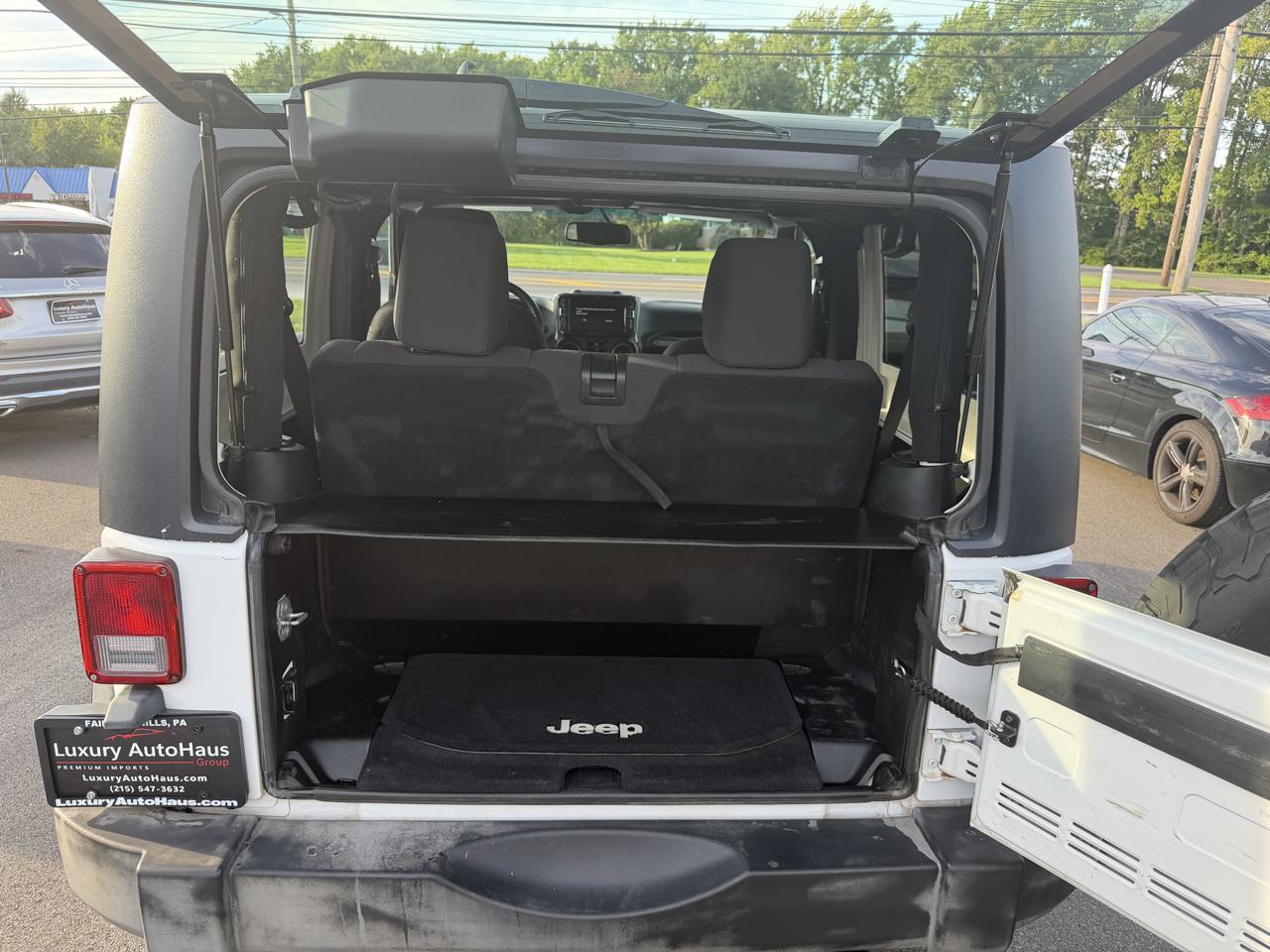 Jeep Wrangler 4WD 2dr Sport 2013