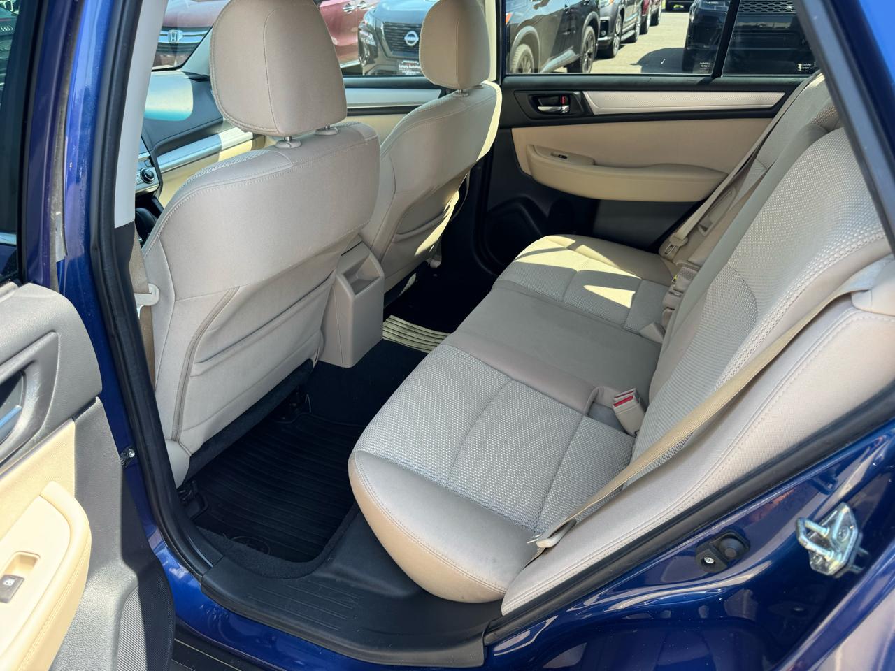 Subaru Outback 4dr Wgn 2.5i Premium 2015