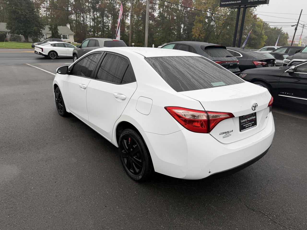 Toyota Corolla XLE CVT (Natl) 2019