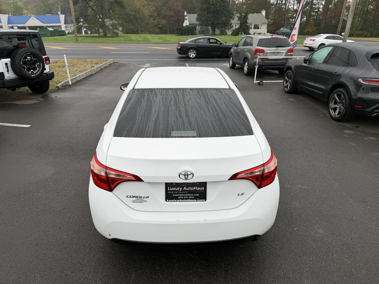 Toyota Corolla XLE CVT (Natl) 2019