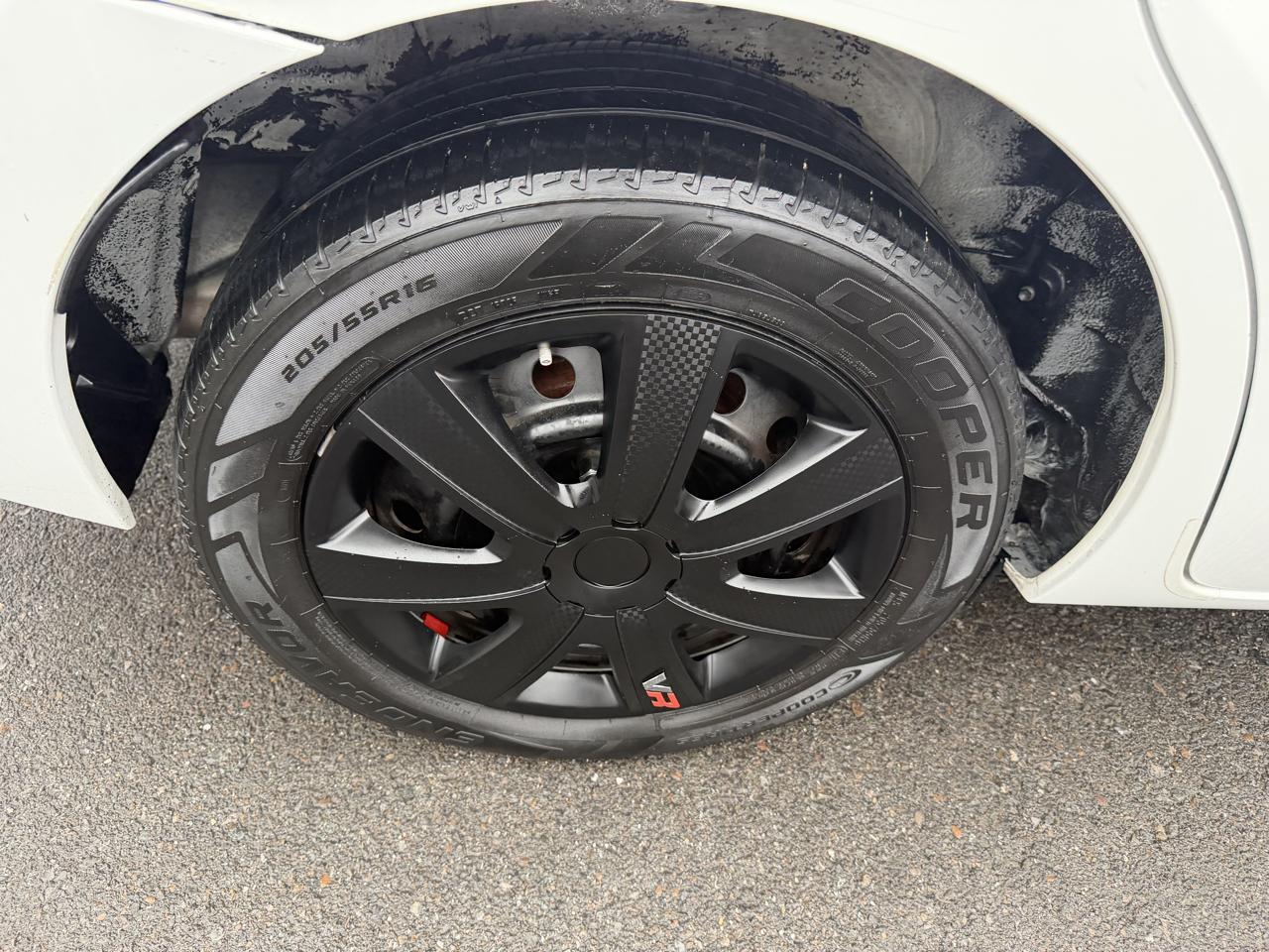 Toyota Corolla XLE CVT (Natl) 2019