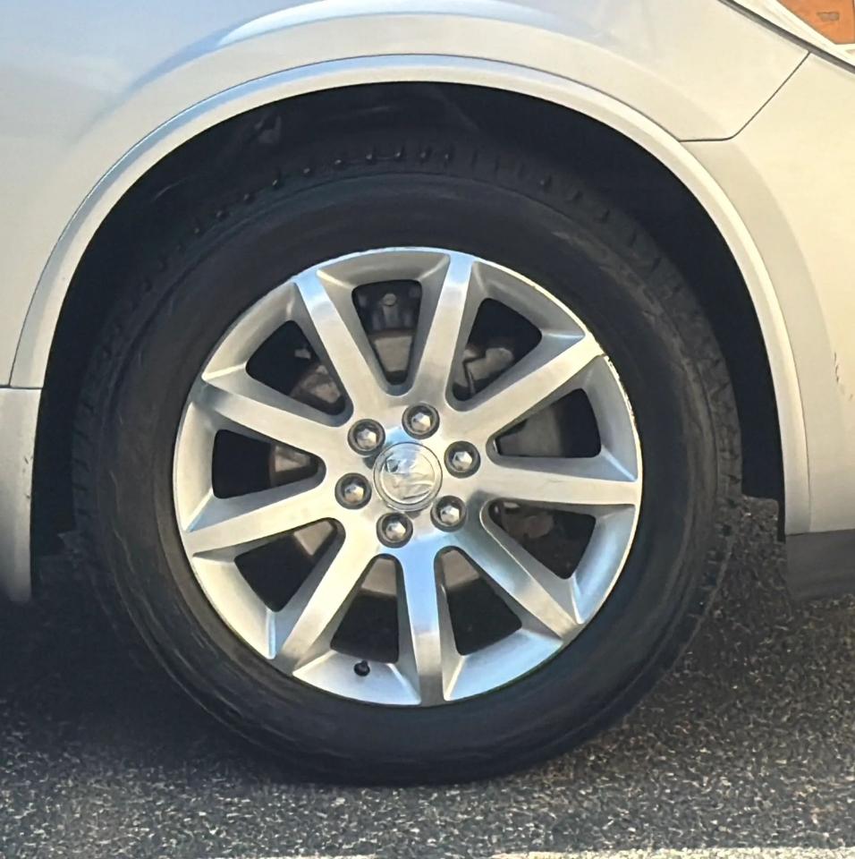 Buick Enclave FWD 4dr Premium 2014