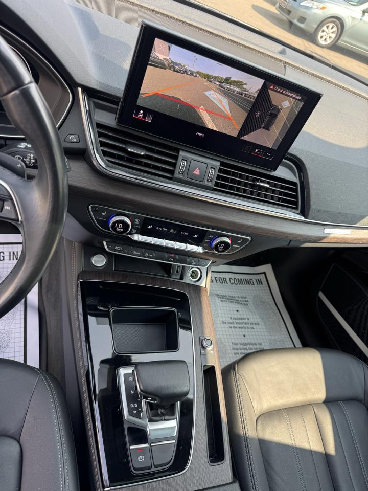 Audi Q5 Premium Plus 45 TFSI quattro 2021