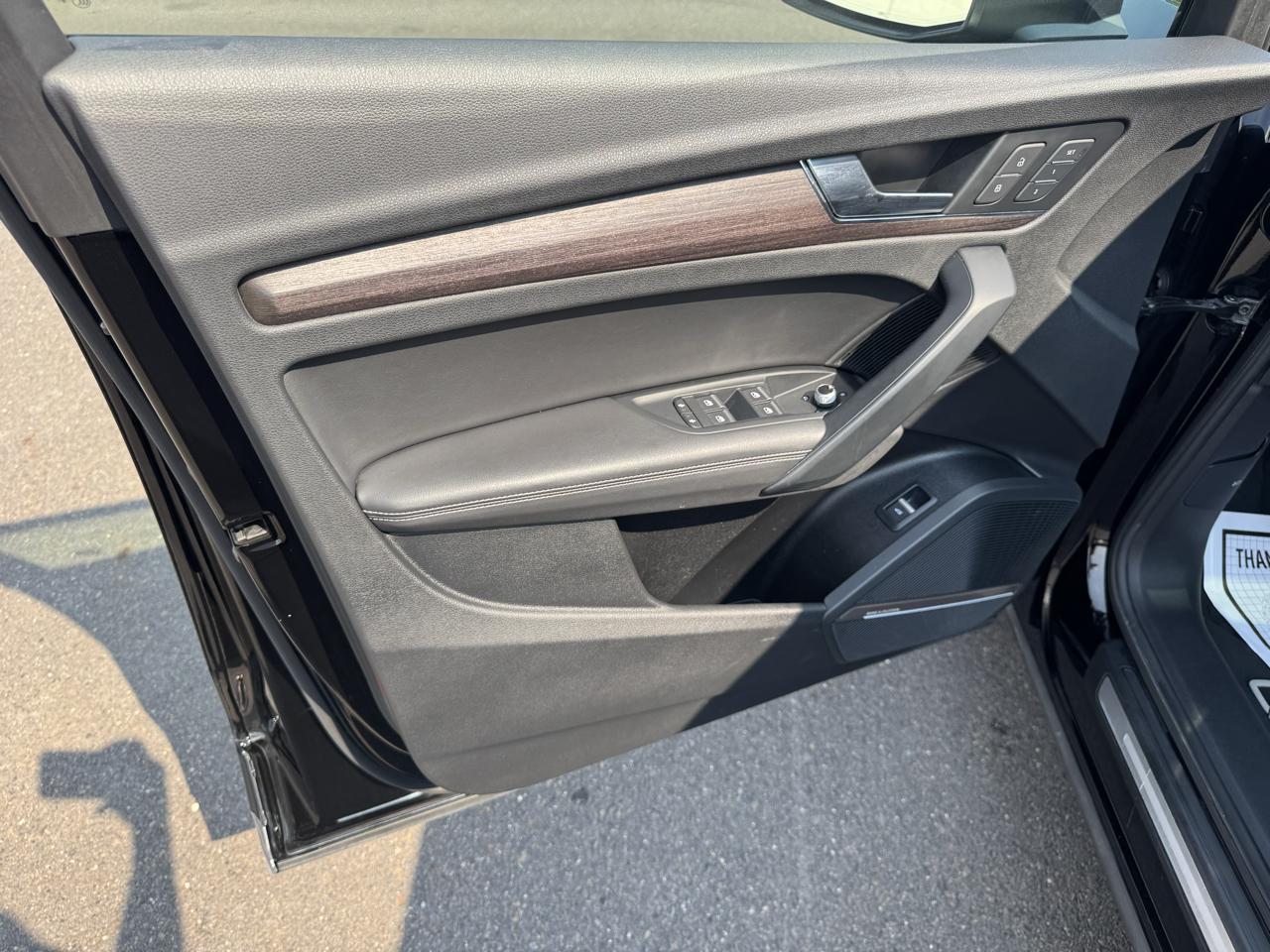 Audi Q5 Premium Plus 45 TFSI quattro 2021