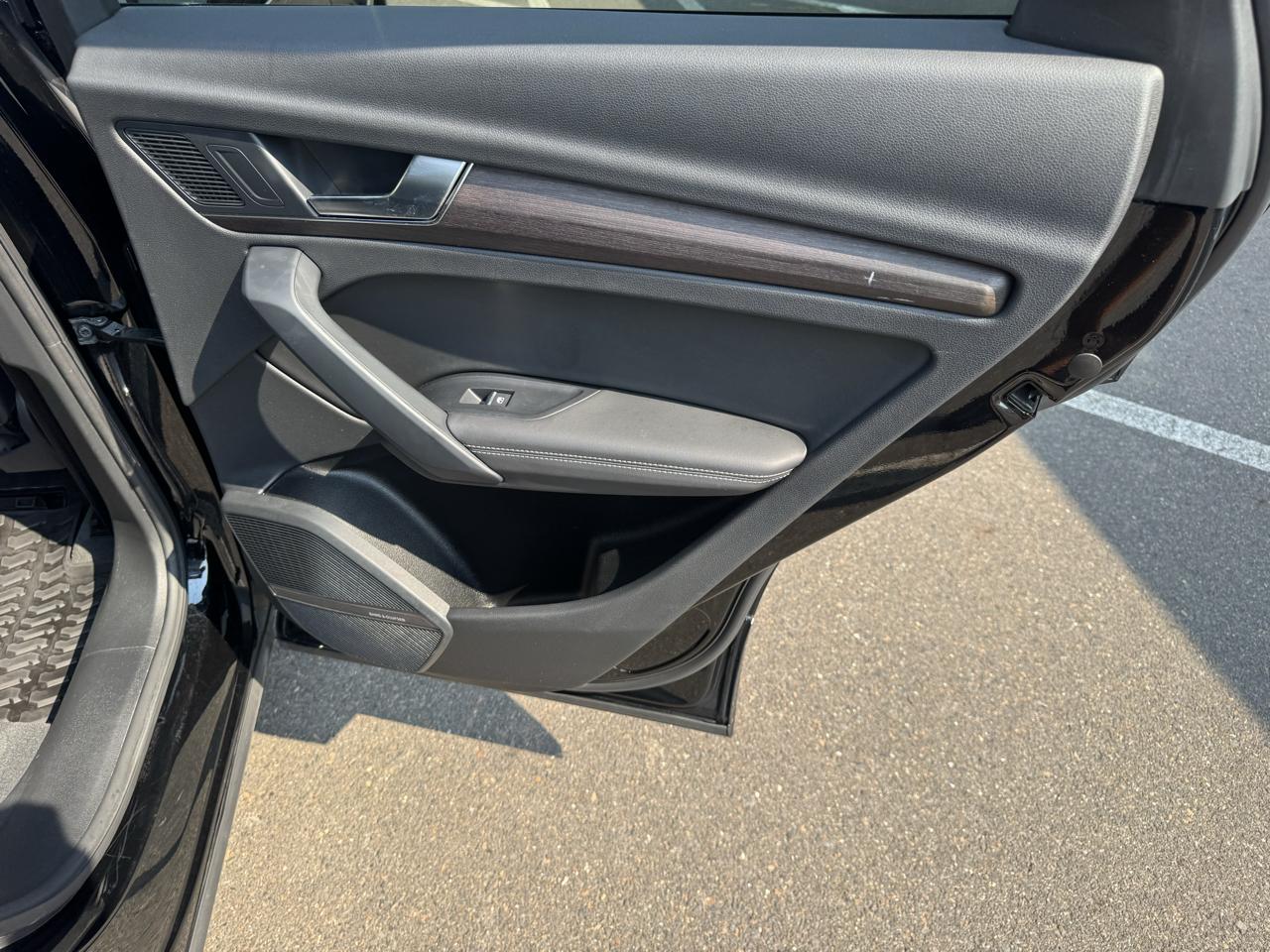 Audi Q5 Premium Plus 45 TFSI quattro 2021