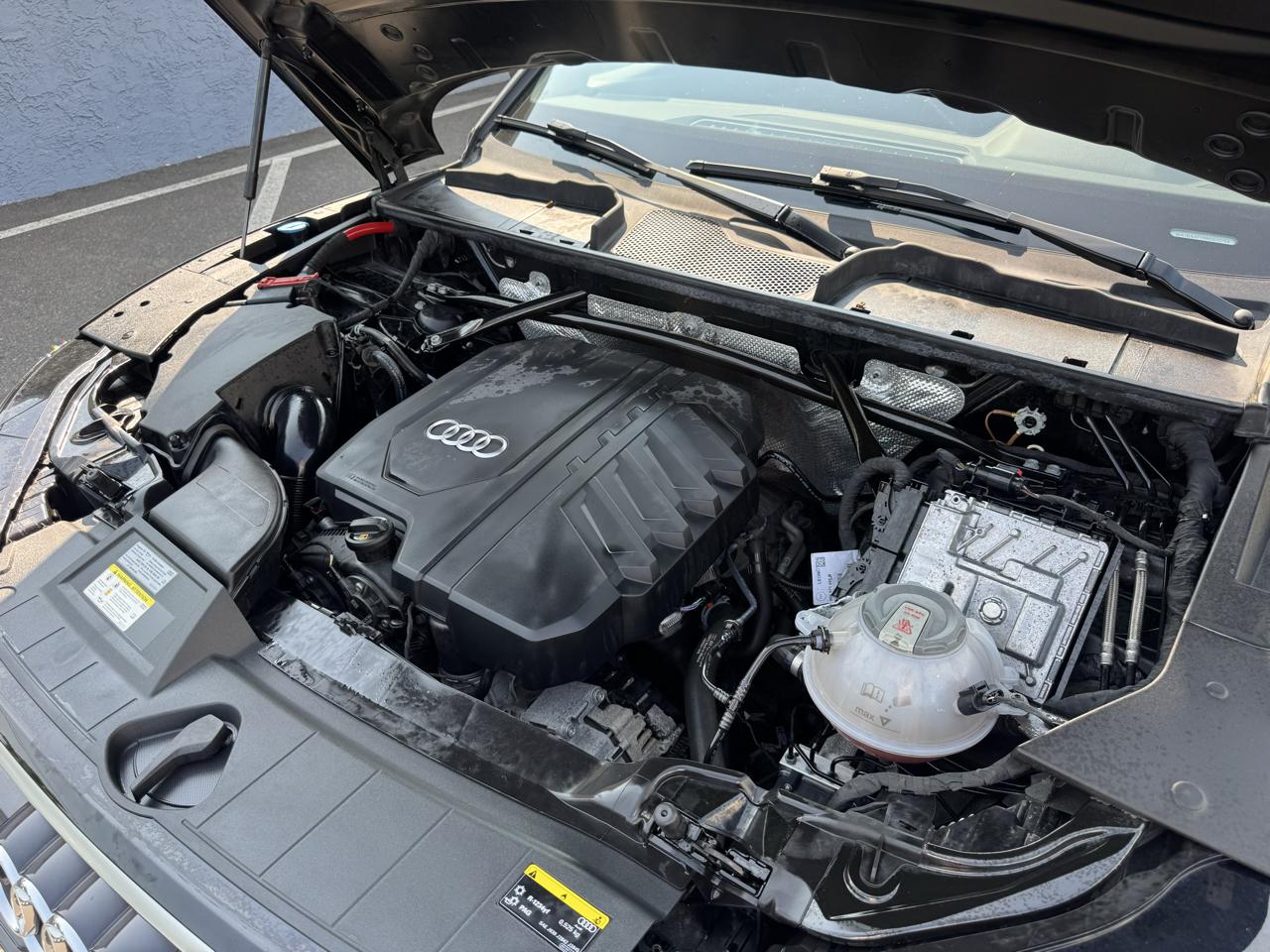Audi Q5 Premium Plus 45 TFSI quattro 2021