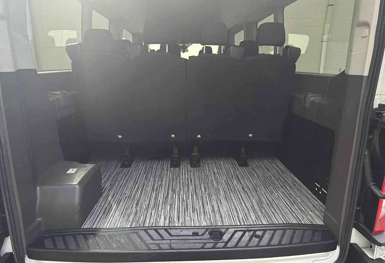 Ford Transit Passenger Wagon T-350 HD 148" EL High Roof XLT DRW AWD 2022