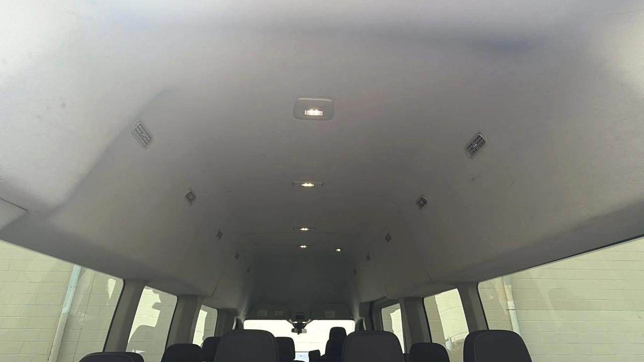 Ford Transit Passenger Wagon T-350 HD 148" EL High Roof XLT DRW AWD 2022