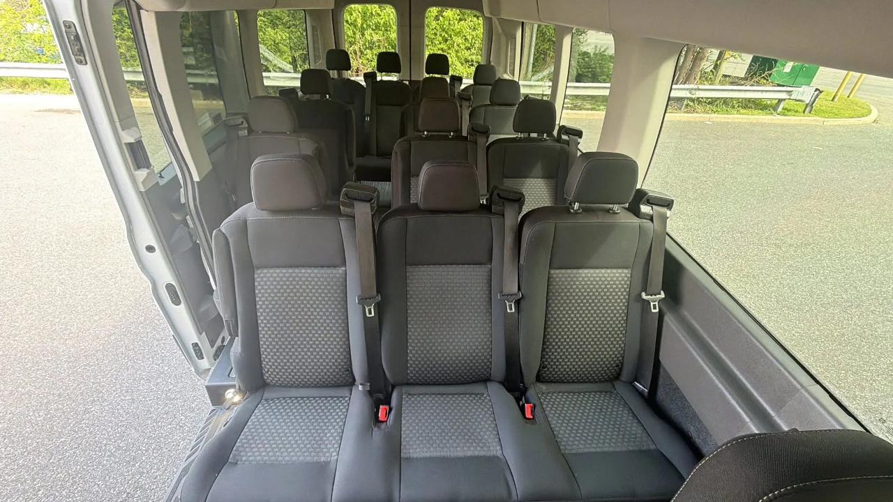 Ford Transit Passenger Wagon T-350 HD 148" EL High Roof XLT DRW AWD 2022