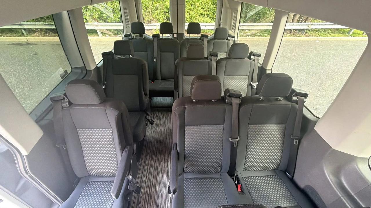 Ford Transit Passenger Wagon T-350 HD 148" EL High Roof XLT DRW AWD 2022