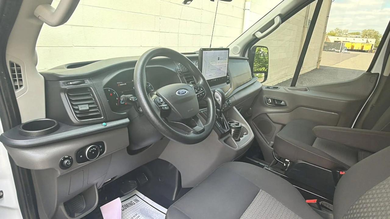 Ford Transit Passenger Wagon T-350 HD 148" EL High Roof XLT DRW AWD 2022
