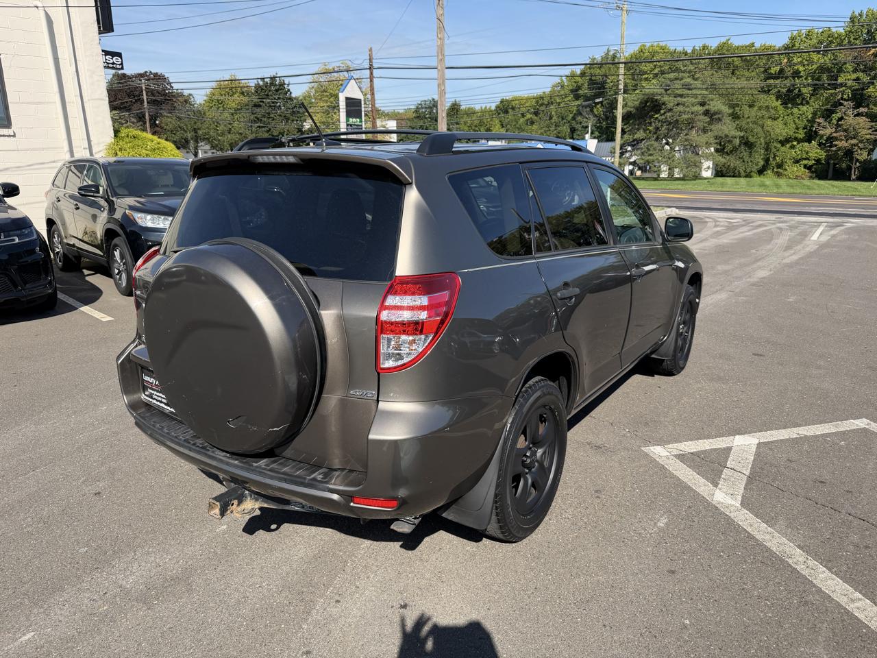 Toyota RAV4 4WD 4dr I4 (Natl) 2012