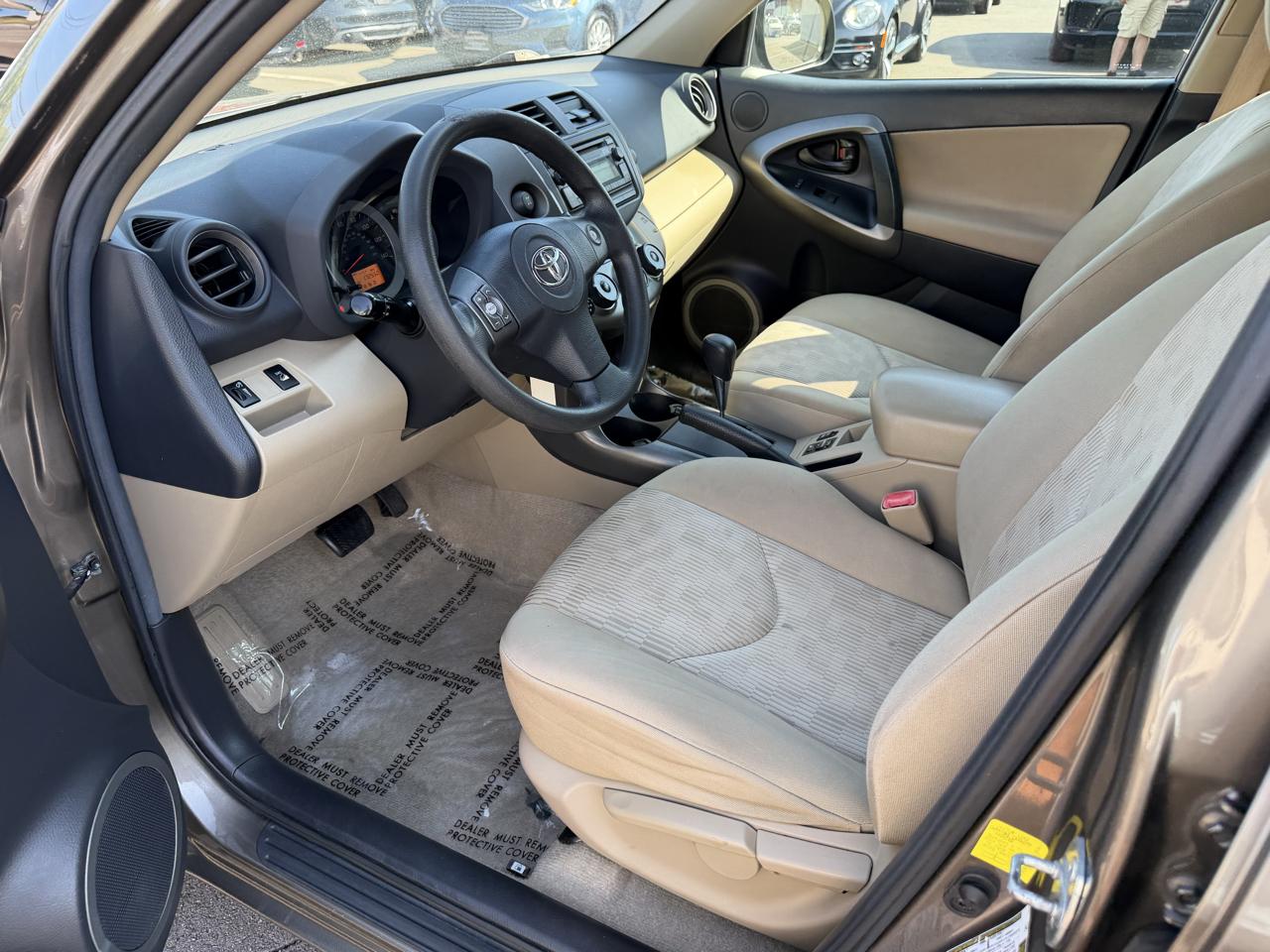 Toyota RAV4 4WD 4dr I4 (Natl) 2012