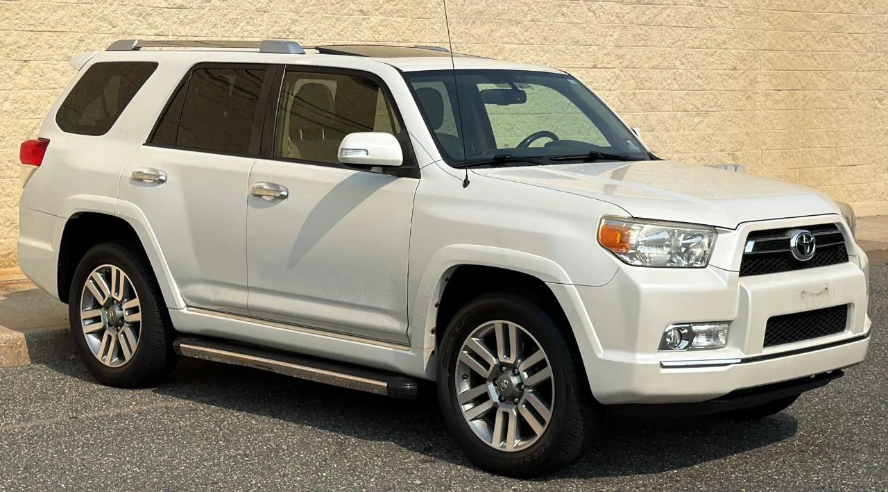 Toyota 4Runner 4WD 4dr V6 Limited (Natl) 2013