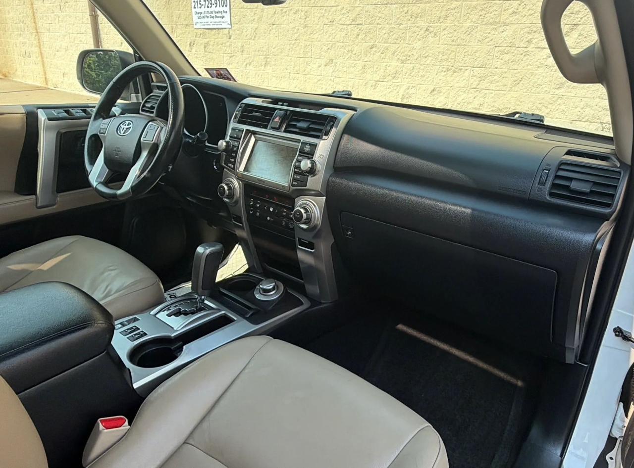 Toyota 4Runner 4WD 4dr V6 Limited (Natl) 2013