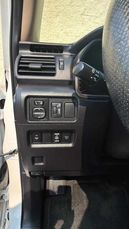 Toyota 4Runner 4WD 4dr V6 Limited (Natl) 2013