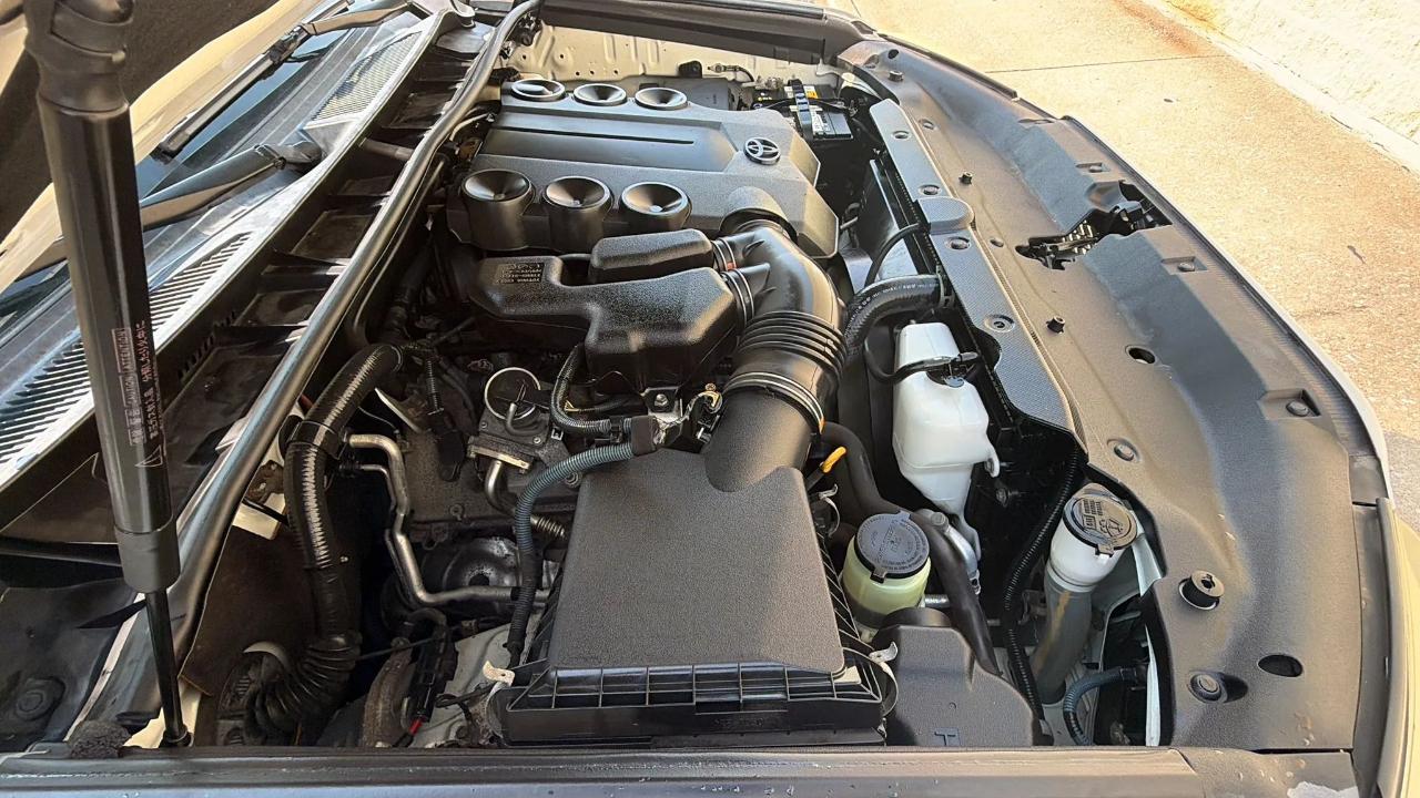 Toyota 4Runner 4WD 4dr V6 Limited (Natl) 2013