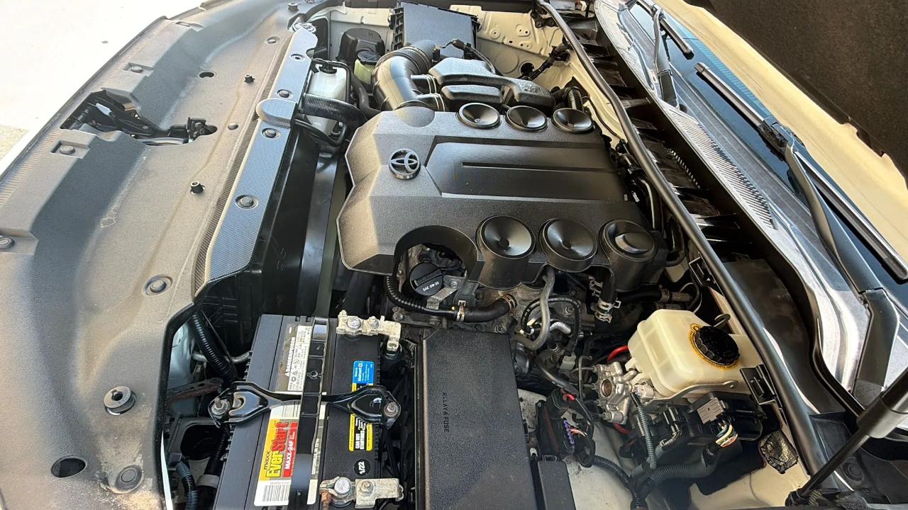 Toyota 4Runner 4WD 4dr V6 Limited (Natl) 2013