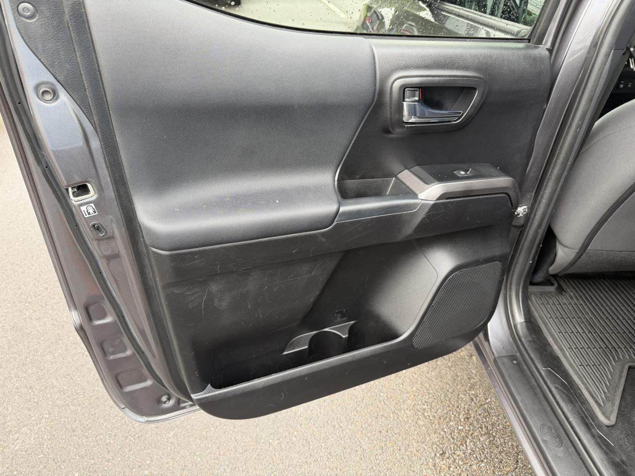 Toyota Tacoma TRD Sport Access Cab 6' Bed V6 4x4 AT (Natl) 2018