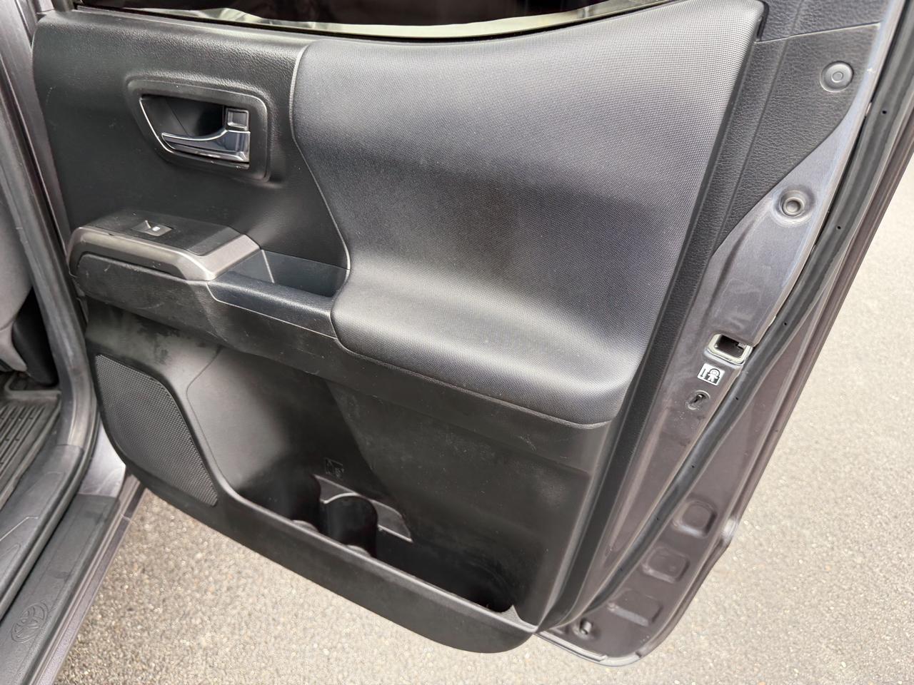 Toyota Tacoma TRD Sport Access Cab 6' Bed V6 4x4 AT (Natl) 2018
