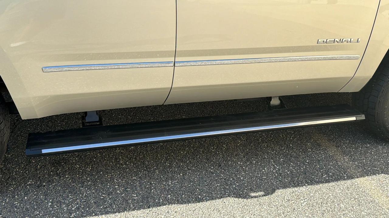 GMC Yukon 4WD 4dr Denali 2016