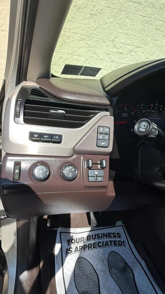 GMC Yukon 4WD 4dr Denali 2016