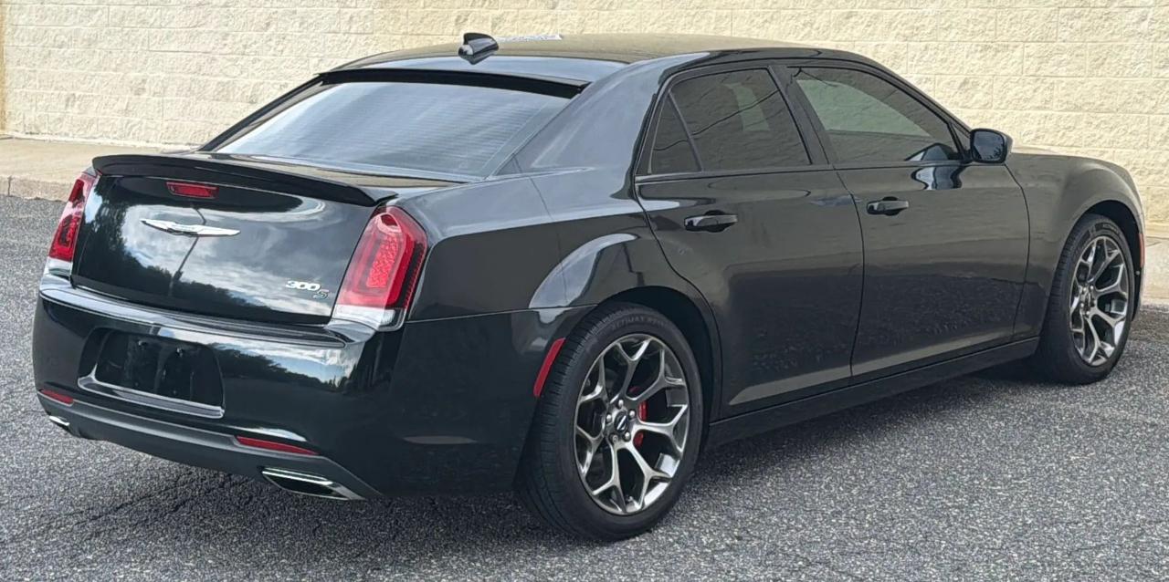 Chrysler 300 4dr Sdn 300S RWD 2016