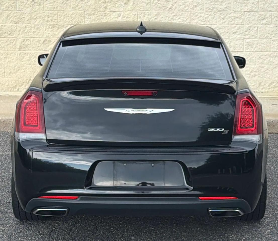 Chrysler 300 4dr Sdn 300S RWD 2016