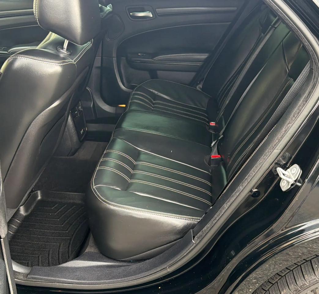 Chrysler 300 4dr Sdn 300S RWD 2016