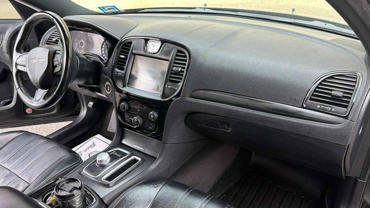 Chrysler 300 4dr Sdn 300S RWD 2016