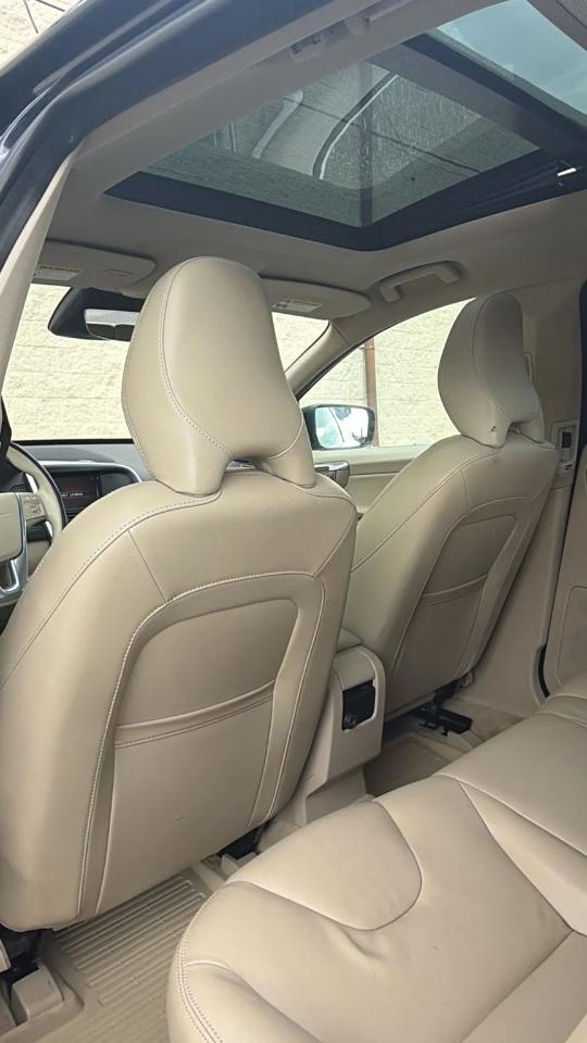 Volvo XC60 AWD 4dr T5 Platinum 2016