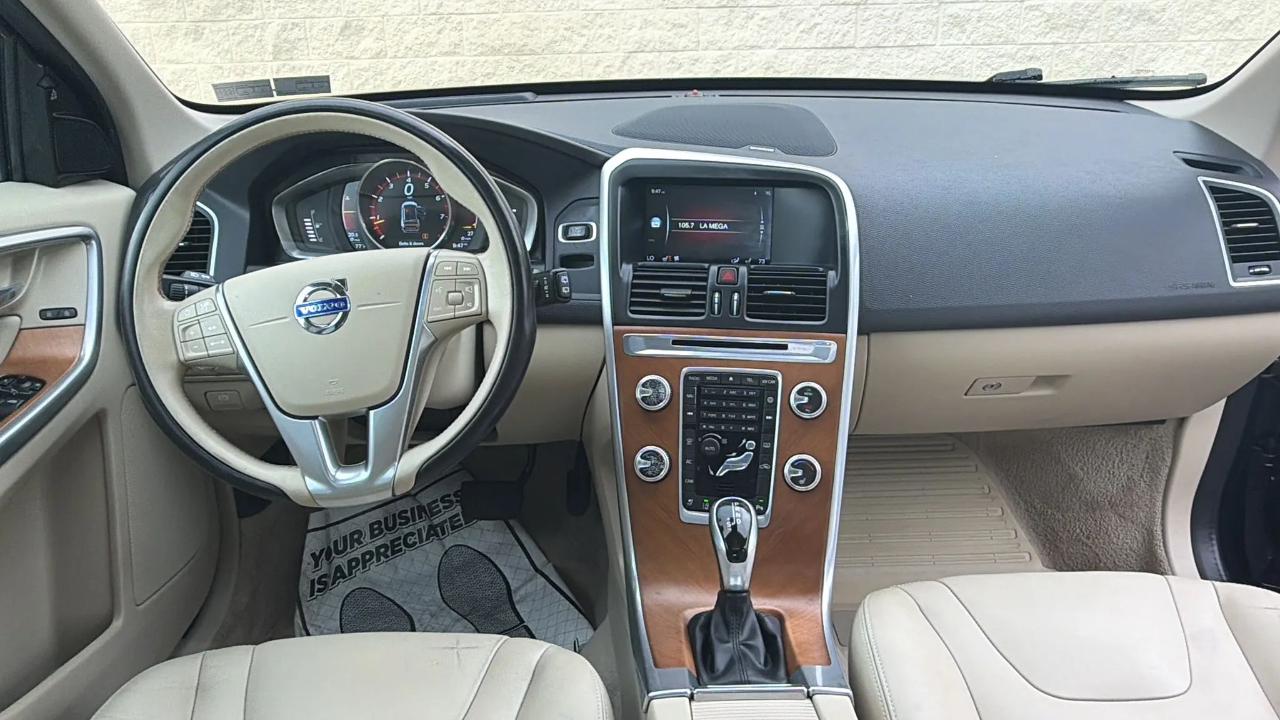 Volvo XC60 AWD 4dr T5 Platinum 2016