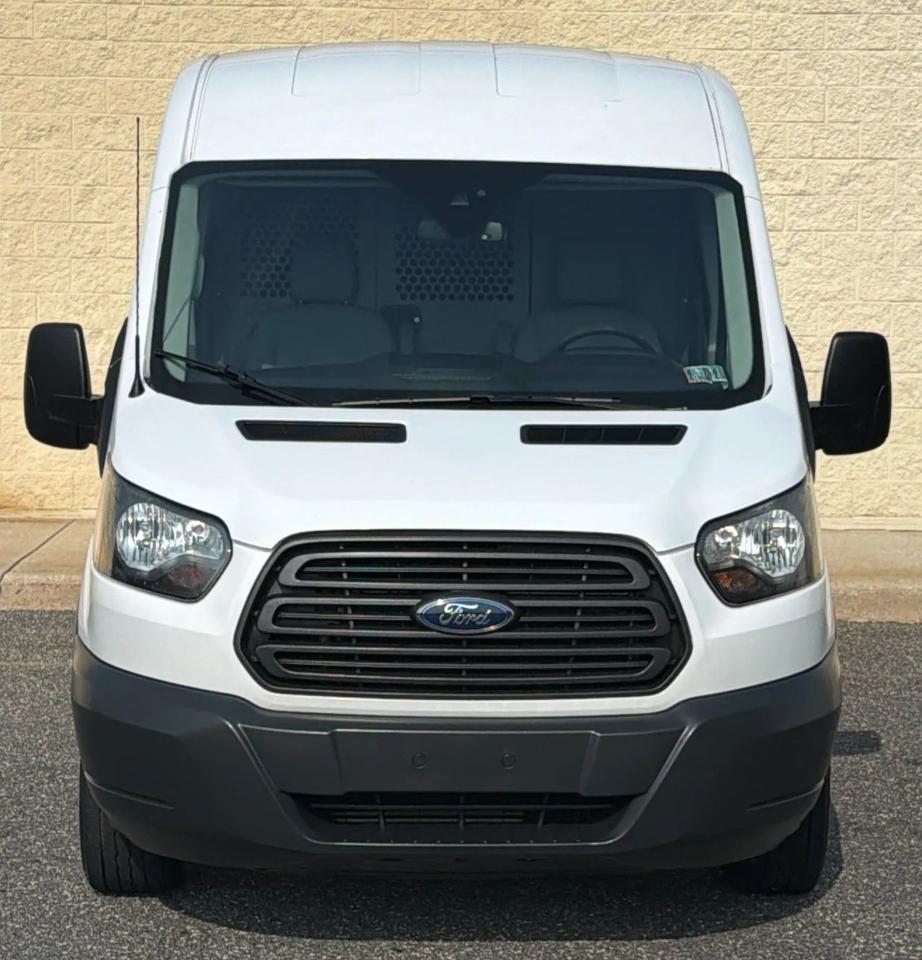 Ford Transit Van T-250 148" Med Rf 9000 GVWR Sliding RH Dr 2017