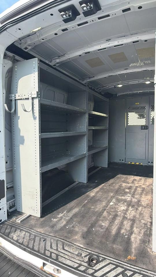 Ford Transit Van T-250 148" Med Rf 9000 GVWR Sliding RH Dr 2017