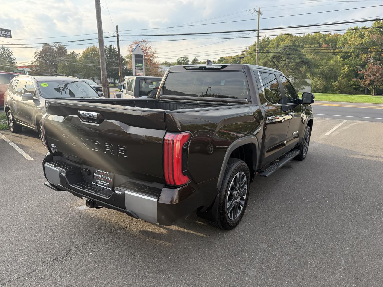 Toyota Tundra 4WD Limited CrewMax 5.5' Bed (Natl) 2025