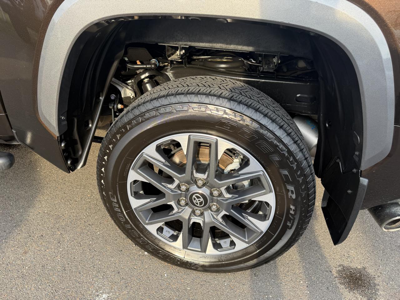 Toyota Tundra 4WD Limited CrewMax 5.5' Bed (Natl) 2025