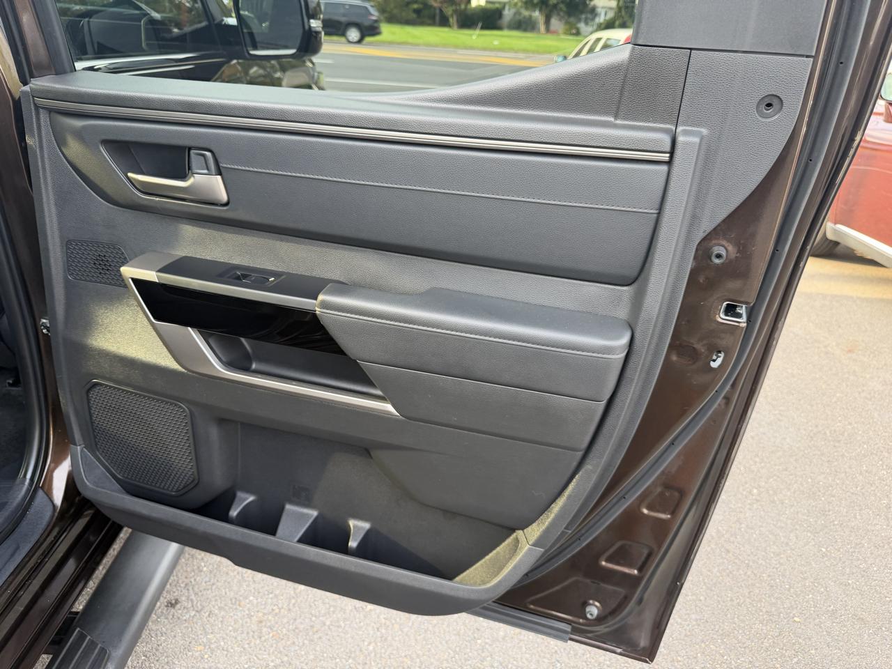 Toyota Tundra 4WD Limited CrewMax 5.5' Bed (Natl) 2025