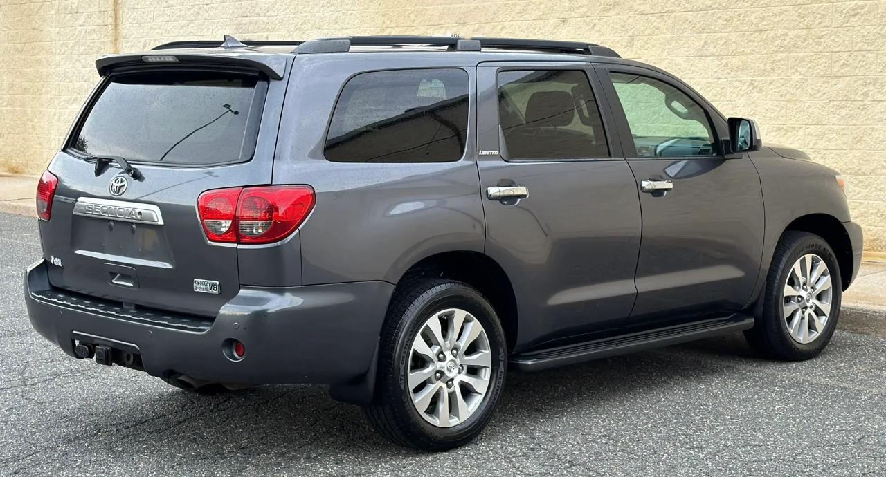 Toyota Sequoia 4WD 5.7L Limited (Natl) 2013
