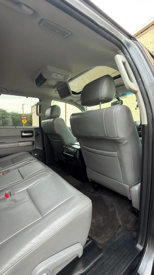 Toyota Sequoia 4WD 5.7L Limited (Natl) 2013