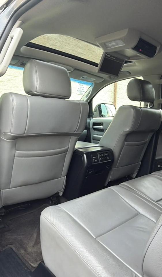 Toyota Sequoia 4WD 5.7L Limited (Natl) 2013