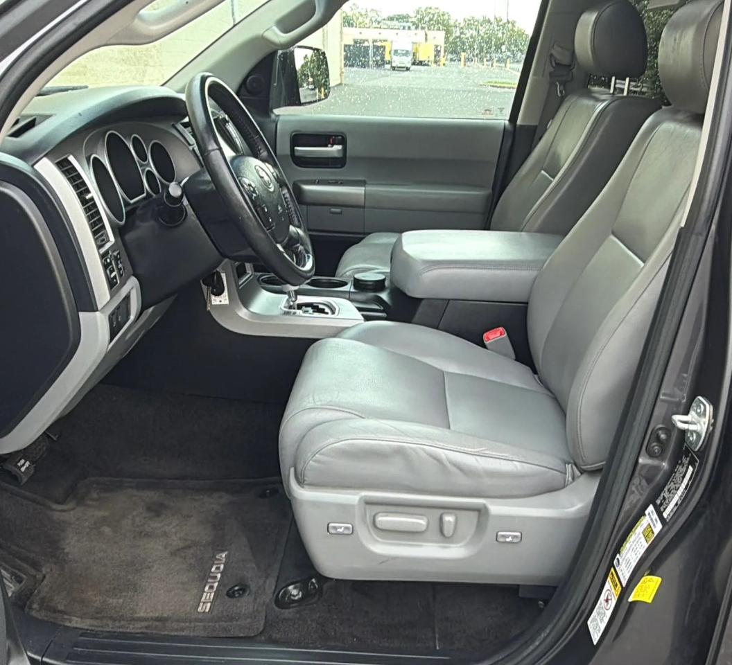 Toyota Sequoia 4WD 5.7L Limited (Natl) 2013