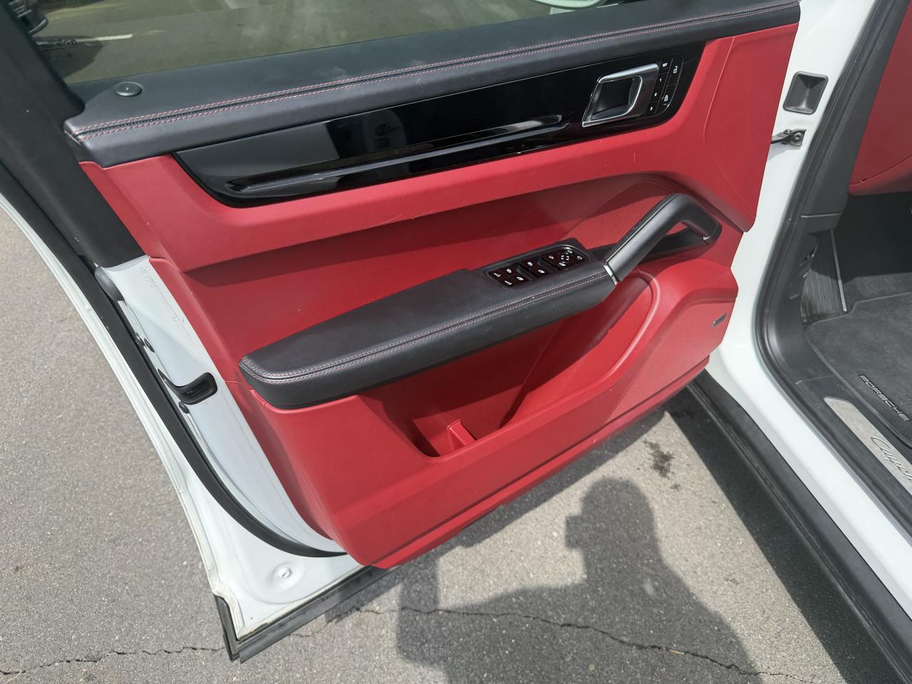 Porsche Cayenne S Coupe AWD 2021