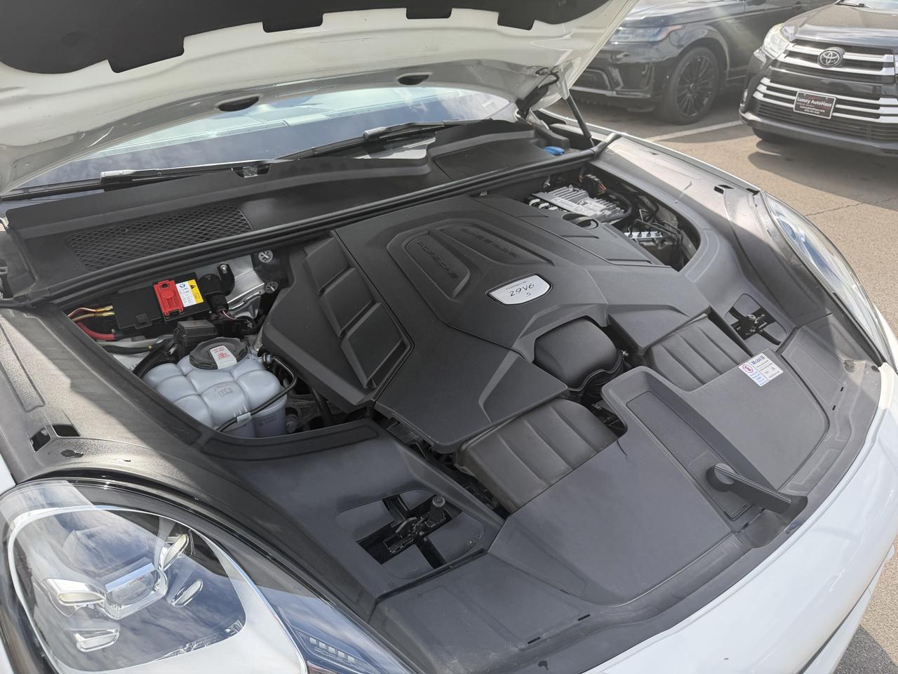 Porsche Cayenne S Coupe AWD 2021