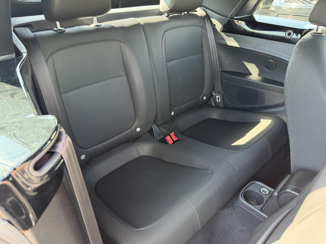 Volkswagen Beetle Convertible 2dr DSG 2.0T PZEV 2013