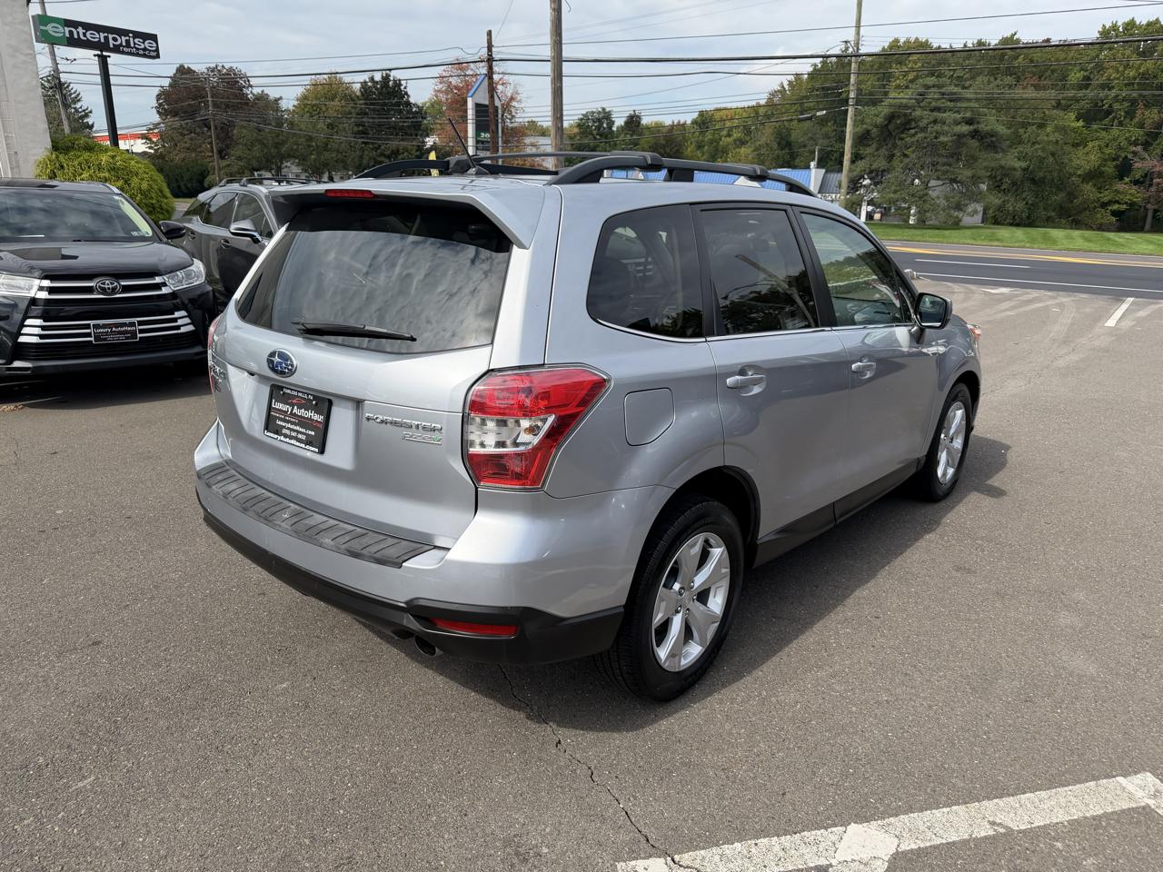Subaru Forester 4dr CVT 2.5i Limited PZEV 2015